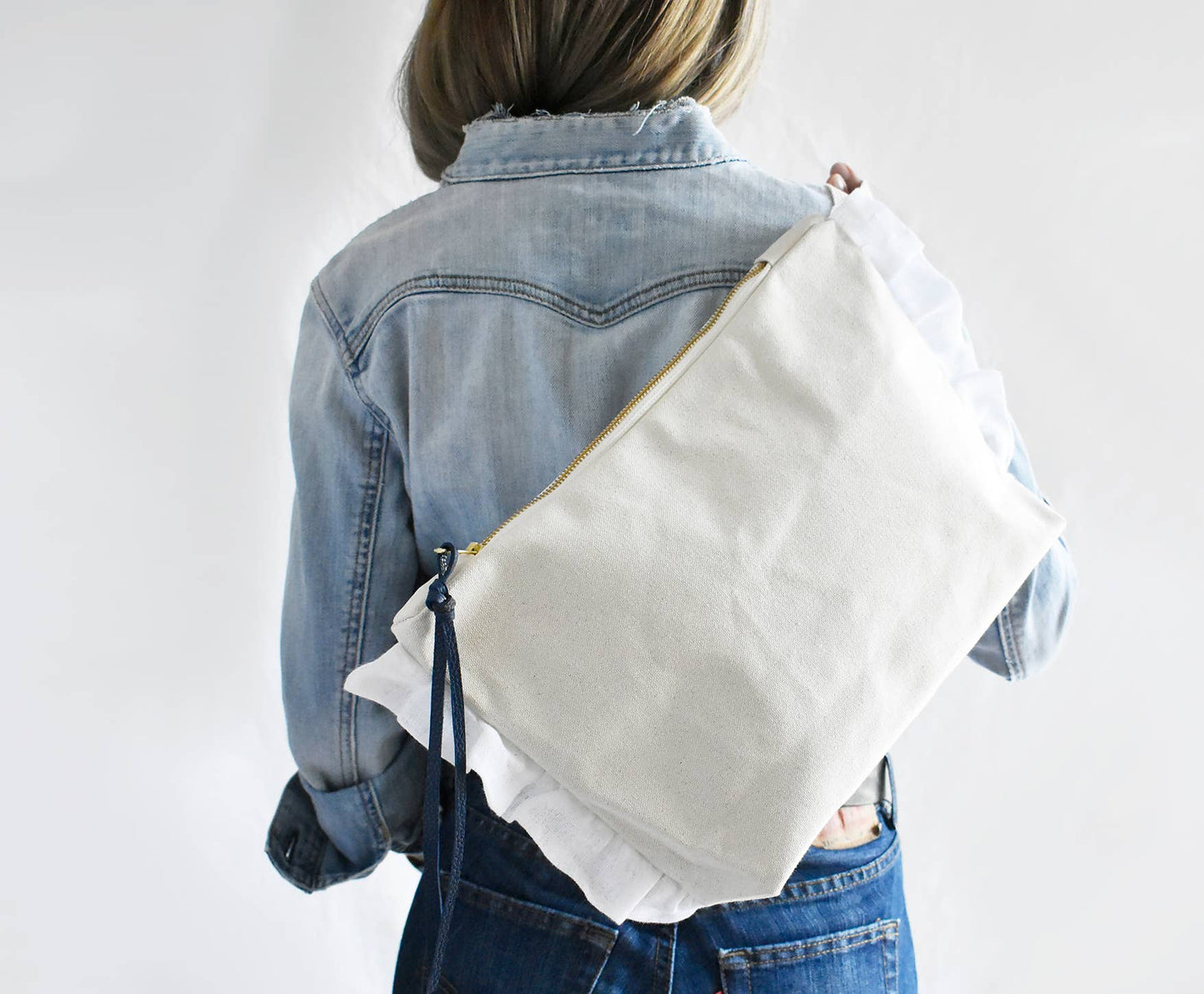 Ruffle Cotton Zipper Pouch | Navy & Black Leather Pull